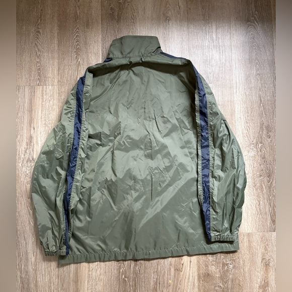 jacket for the cold brand nike for men - Picture 2 of 6